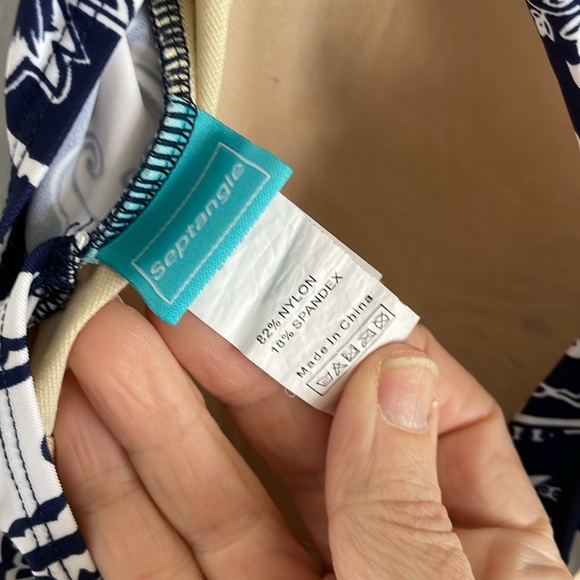 Septangle tankini with boy shorts. Size 14. - Picture 3 of 10